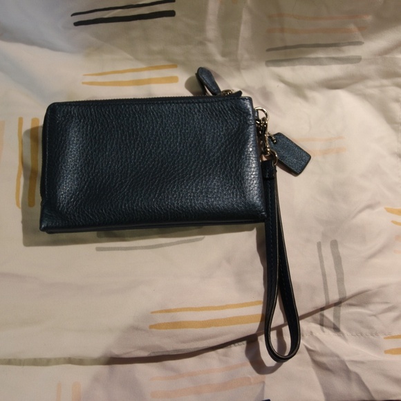 Coach Double-Zip Blue Wristlet - Picture 2 of 8